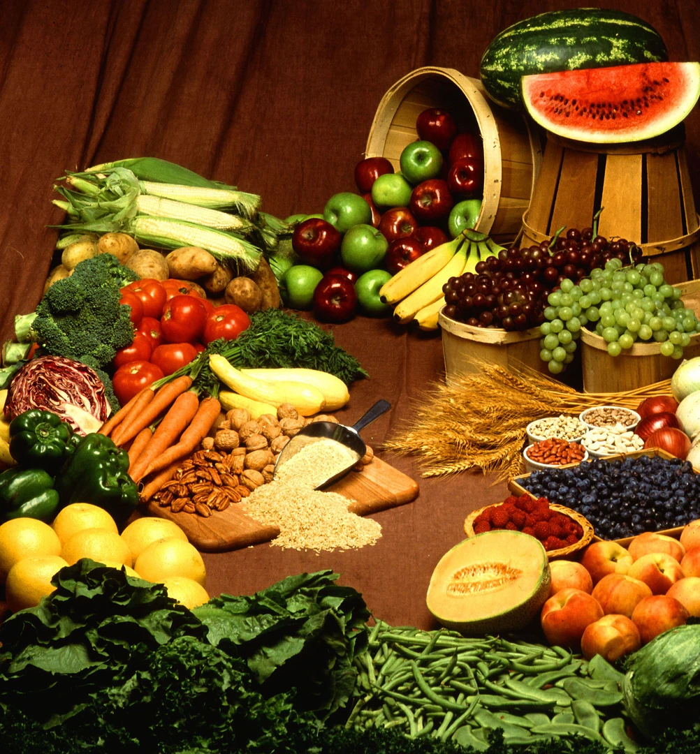 Assorted fruits, vegetables and grains